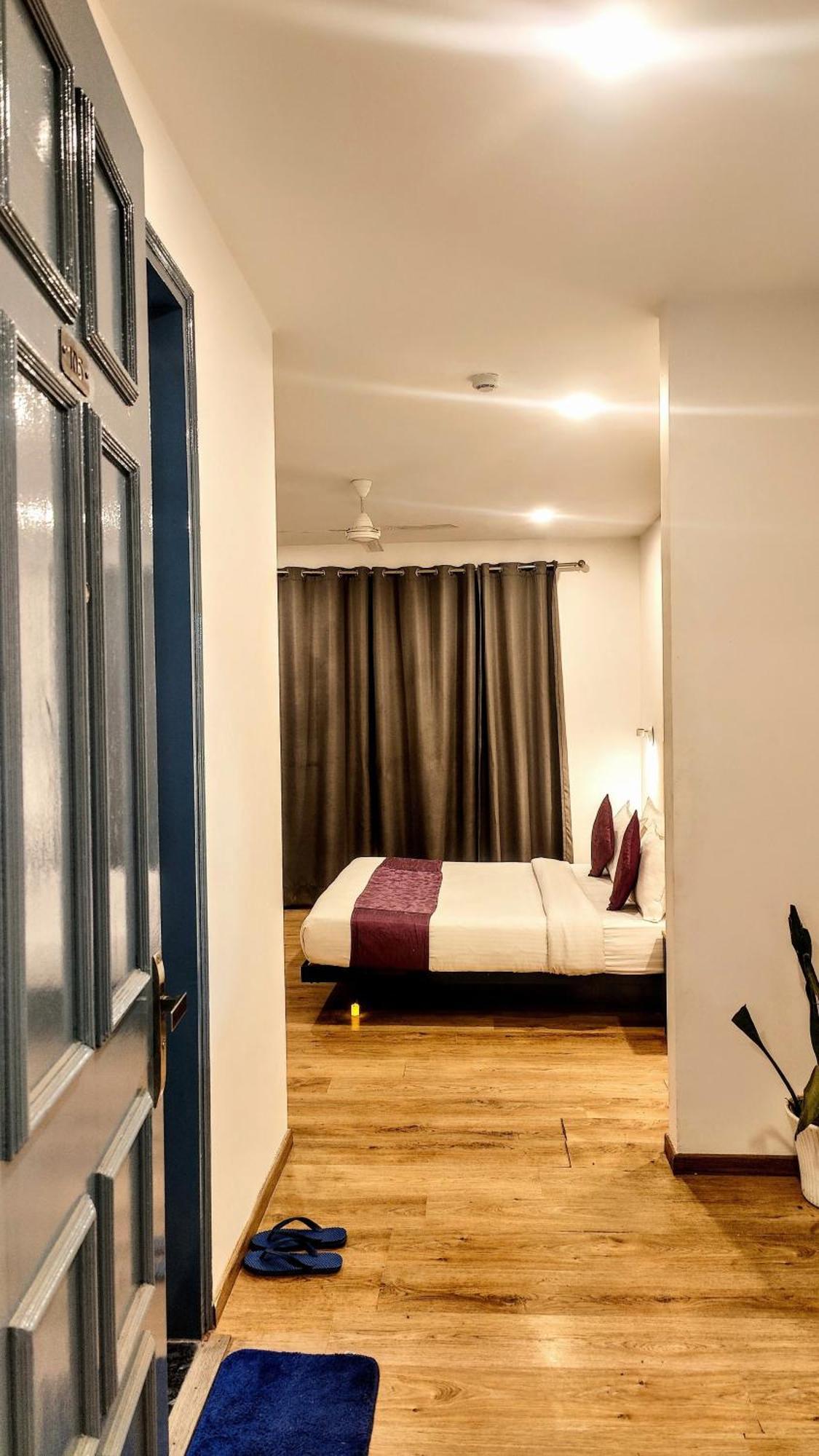 Mavens White Artemis Hospital Road Sector 52 Gurgaon Hotel Exterior foto